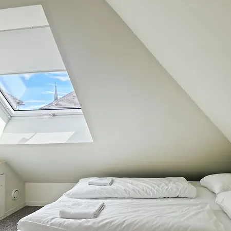 With 2 Bedrooms Ap 12